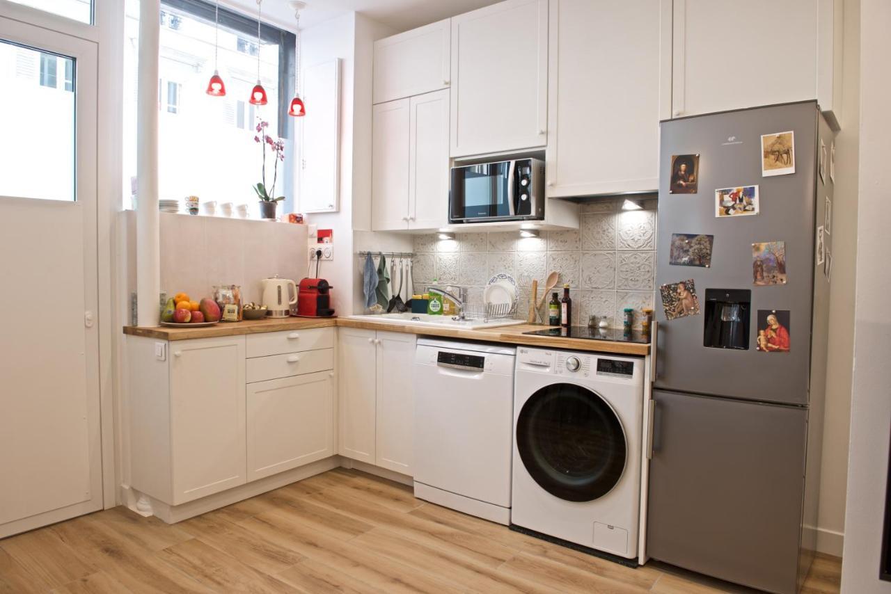 Charming Parisian Apartment With Air Conditioning - Climatisation & 2 Bedrooms - Batignolles Paris Exterior photo